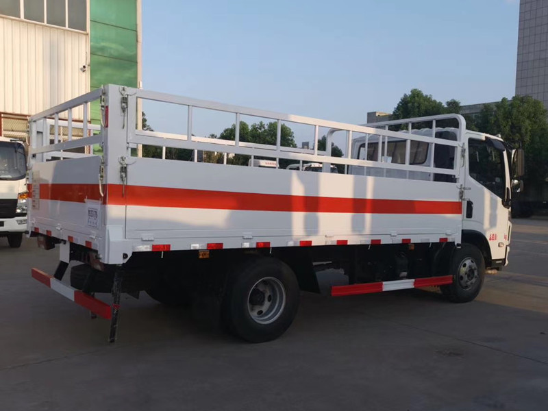 躍進C500 4.2米（藍牌）氣瓶運輸車