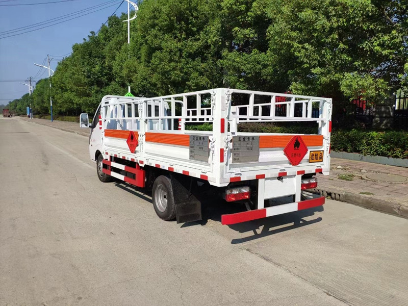 躍進C500 4.2米（藍牌）氣瓶運輸車