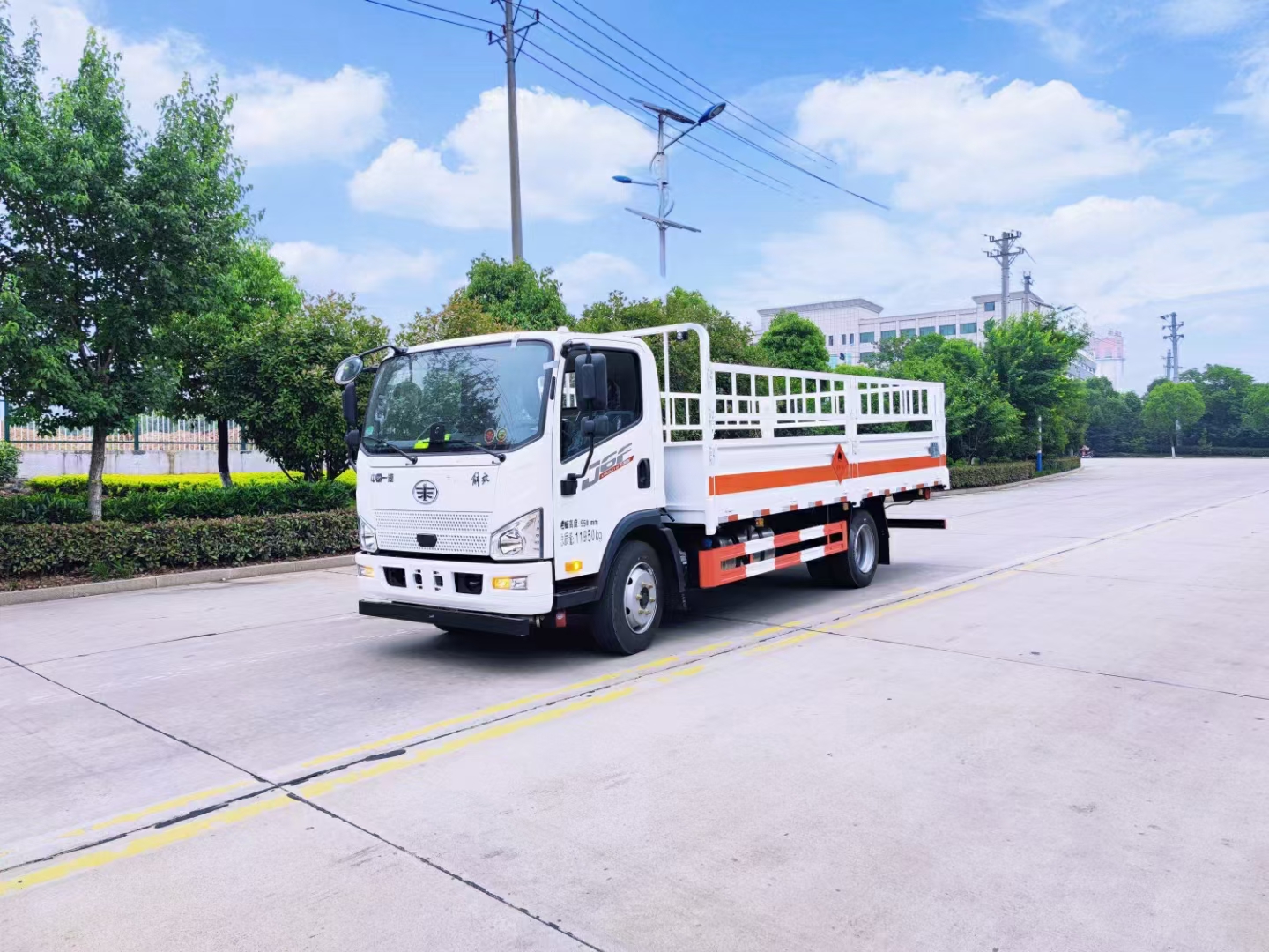 解放J6F/虎VH5.2/5.4米(國六）氣瓶運輸車